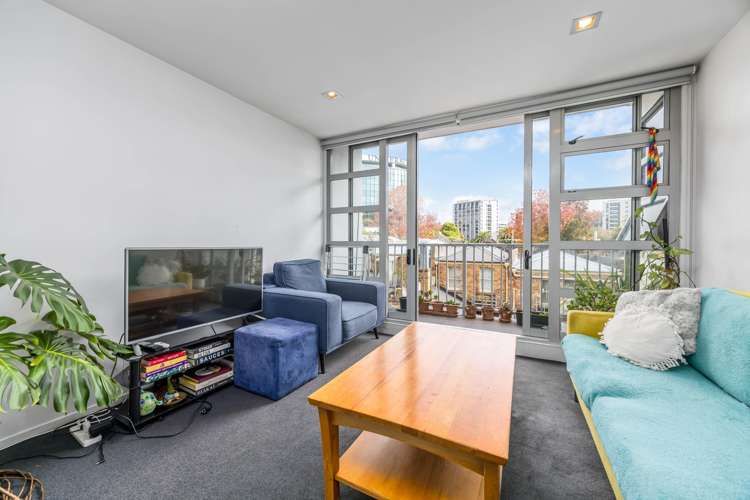 3B/56 Liverpool Street_3