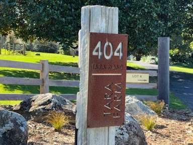 404 Tara Road_1