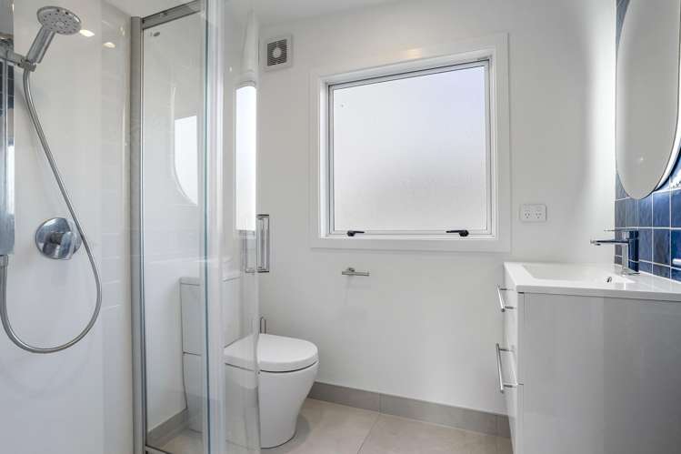 2/60 Chartwell Avenue Glenfield_12