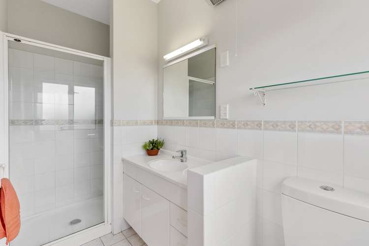 3a Cron Avenue Te Atatu South_10