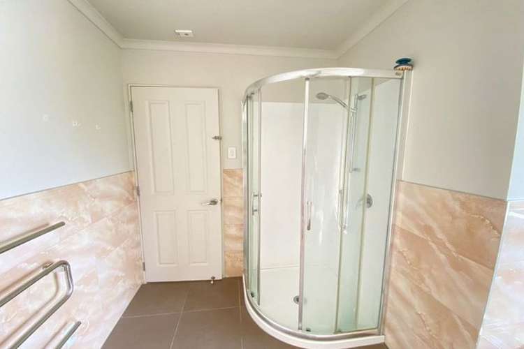 2/2 Swan Hill Drive Glen Eden_7