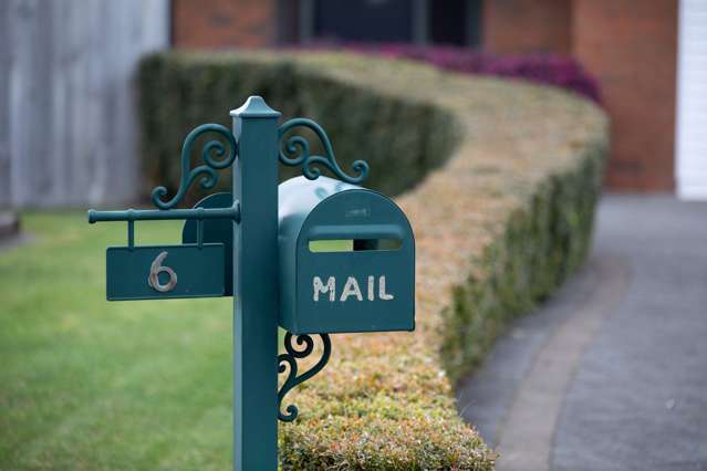 6 Fencourt Place Rototuna North_1