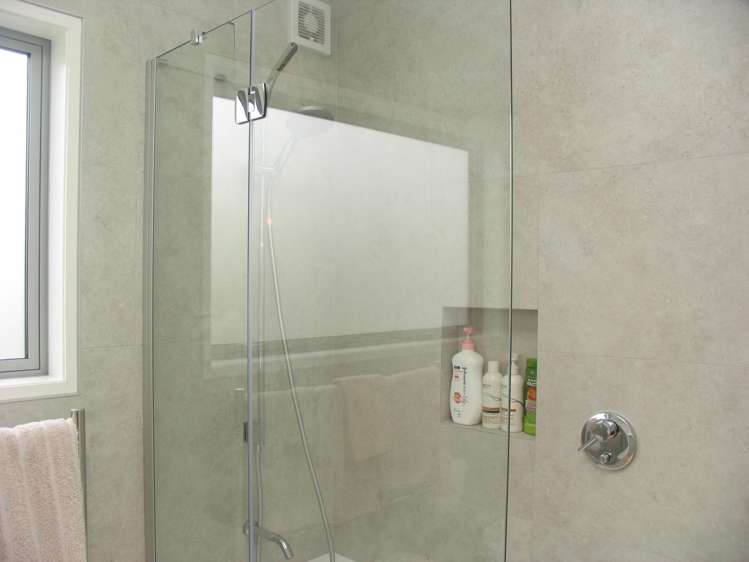 34b Boyes Crescent Queenstown East_11