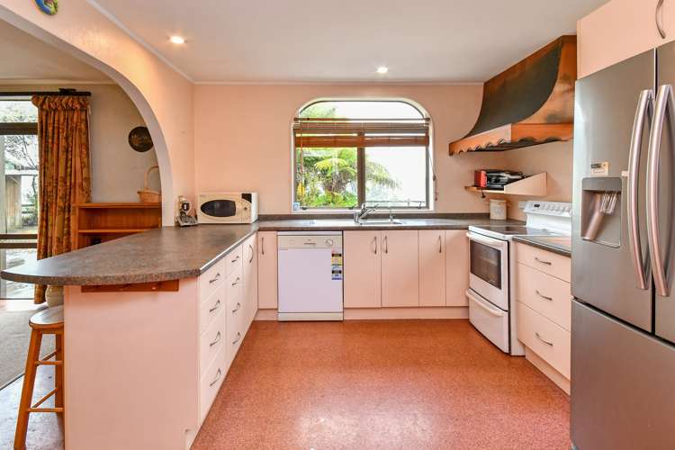 401 Creightons Road Clevedon_23