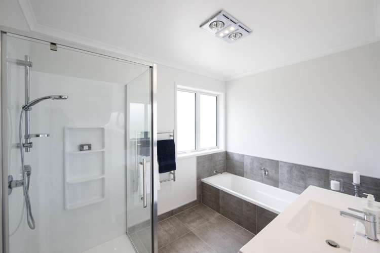 15 Pitoitoi Drive Riverhead_19