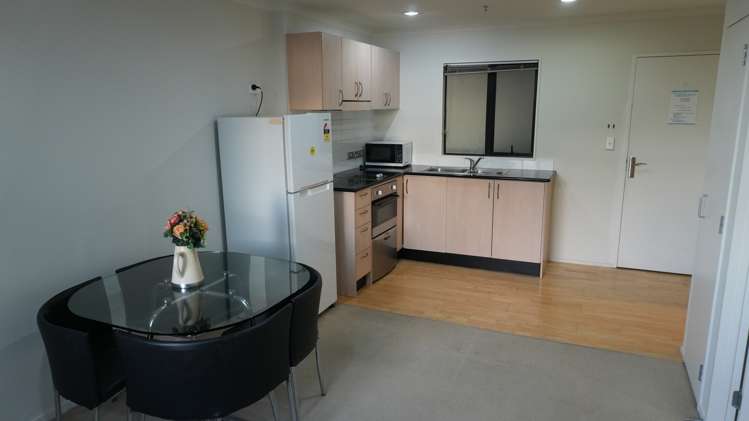 D502/176 Broadway Newmarket_6