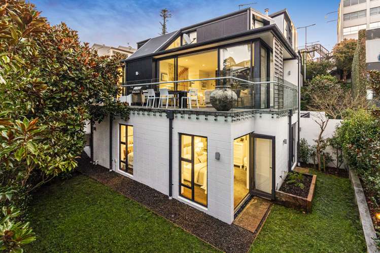 70 Scarborough Terrace Parnell_34