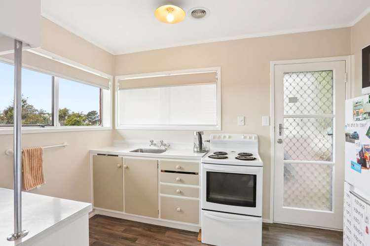 1/1 Forsythe Place Massey_9
