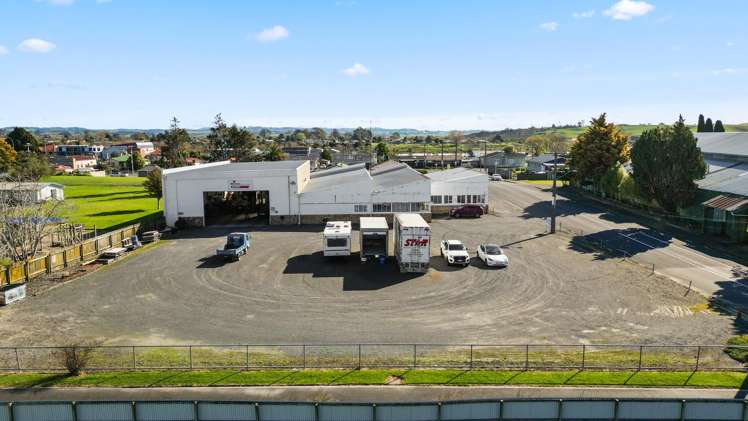 9 and 15 Park Avenue Huntly_1