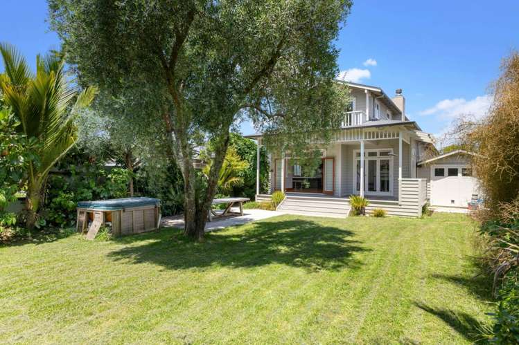 14 Te Ra Road Point Chevalier_1