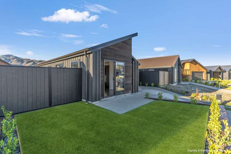 36 Magnum Drive Cromwell_17