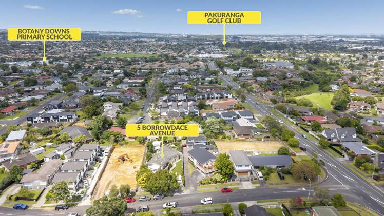 5 Borrowdace Avenue Botany Downs_32