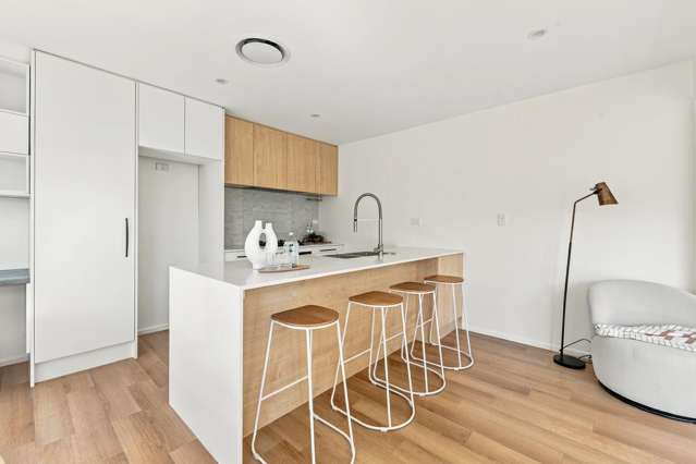 1/33 Trafford Street Harewood_4