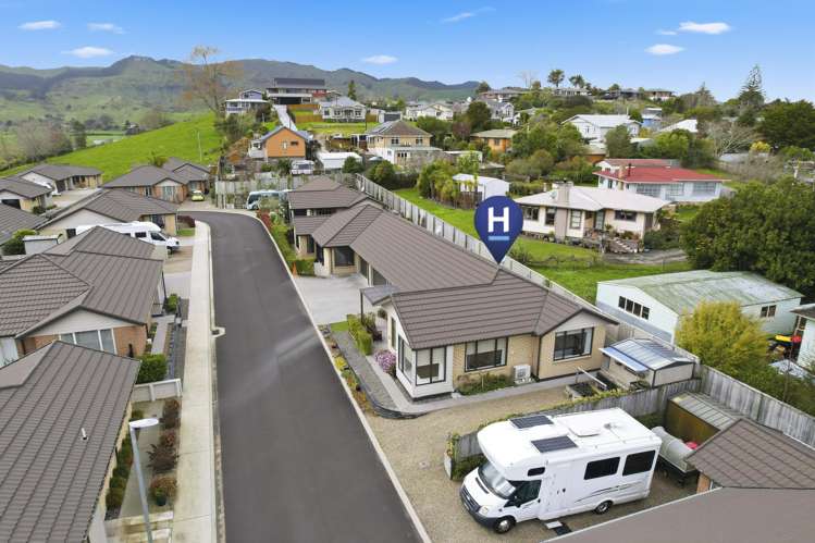 8 Black Rock Way Paeroa_21