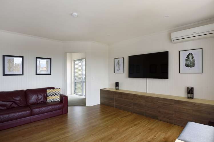 2/413a Suffolk Road Stoke_9
