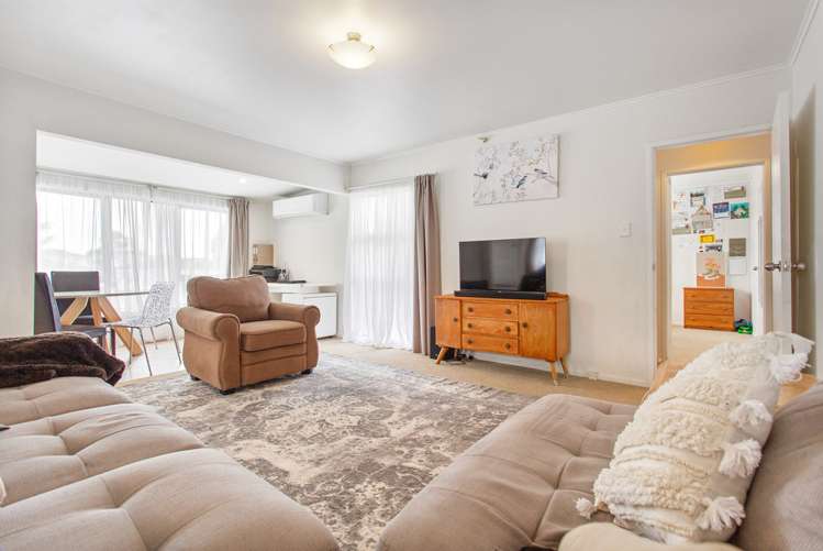 6 Rainbow Place Wattle Downs_4