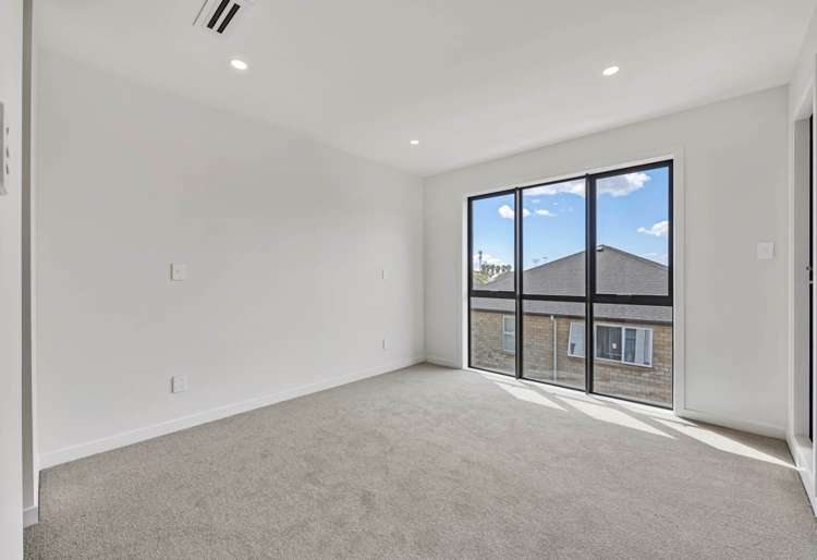 6/12 King Edward Avenue Epsom_8