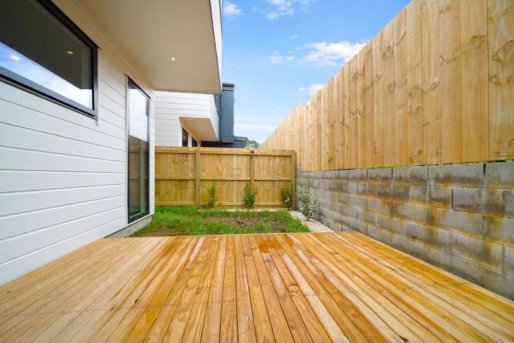 11A & 11B Cadman Avenue Greenlane_21