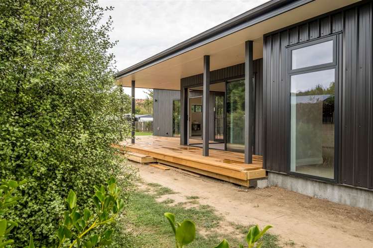 10 Achray Street Waiau_23