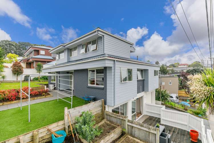 1/23 Harley Road Takapuna_3