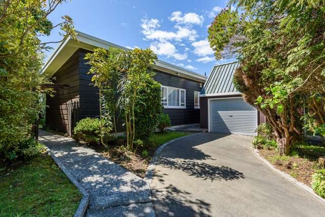 67 Winston Street Crofton Downs_1