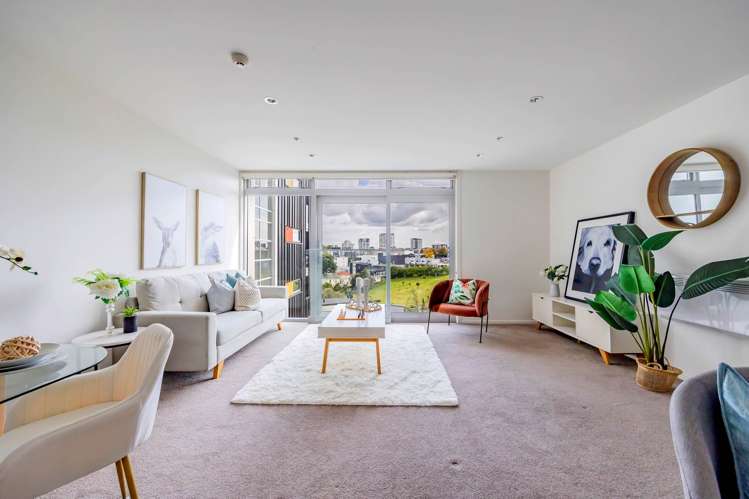 309/15 Rendall Place_3