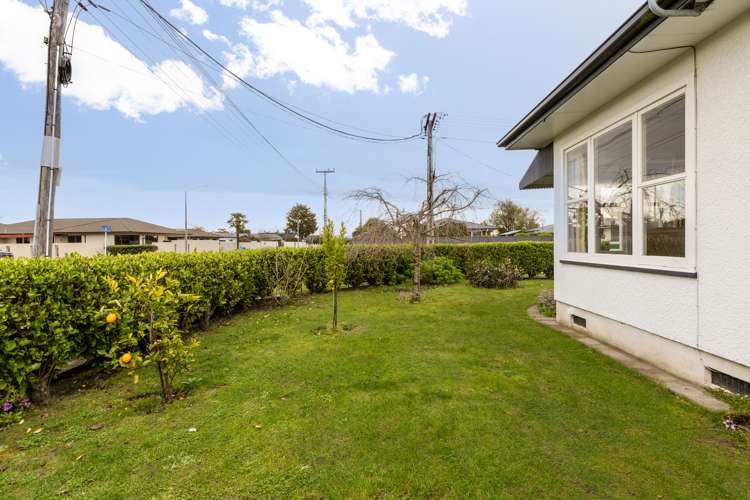 301 Frimley Avenue Frimley_11