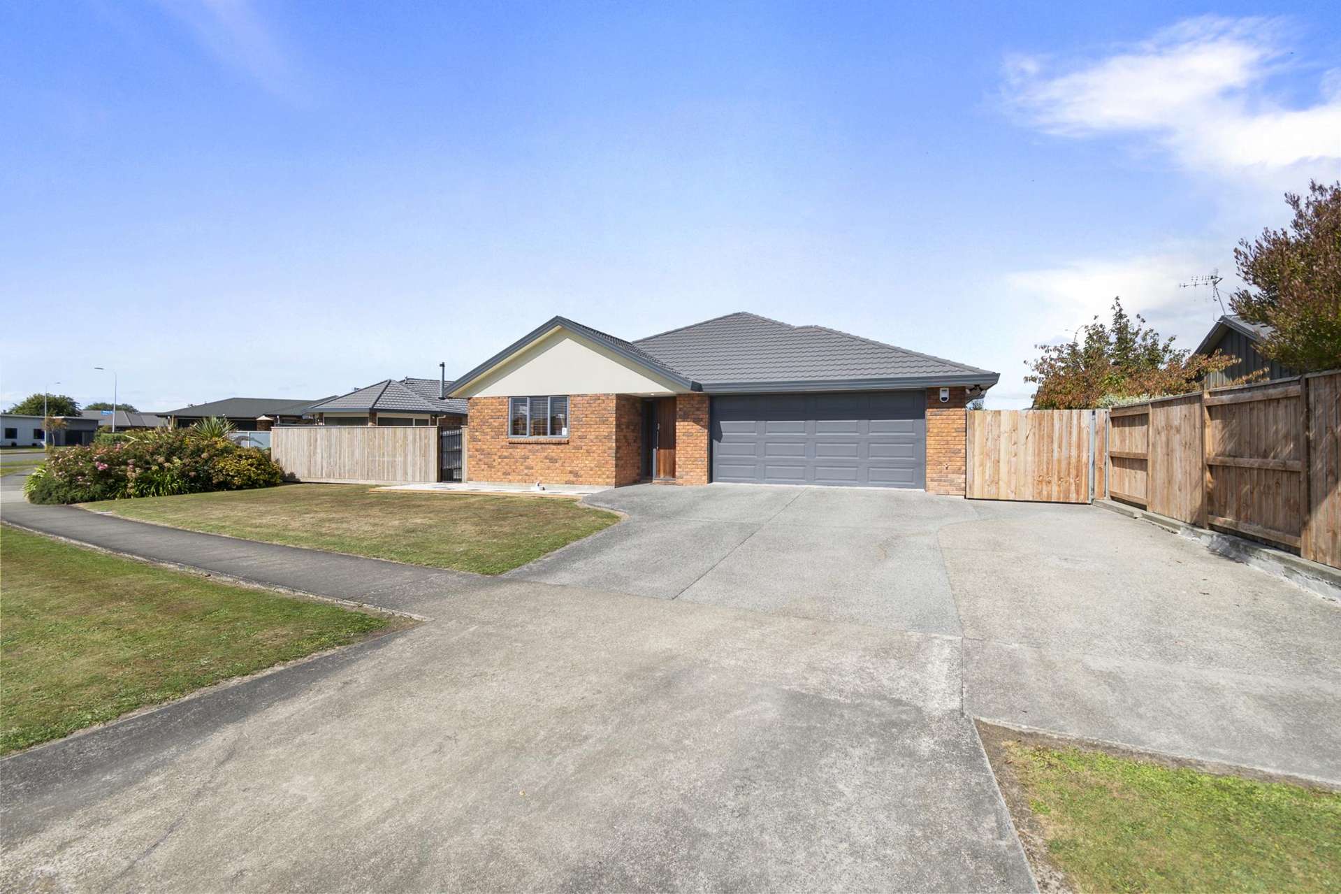 42 Peter Hall Drive Kelvin Grove_0