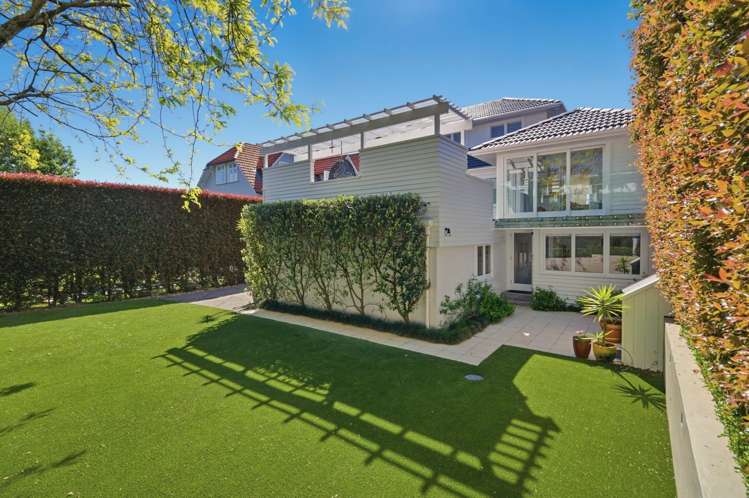 32 Raymond Street Point Chevalier_12