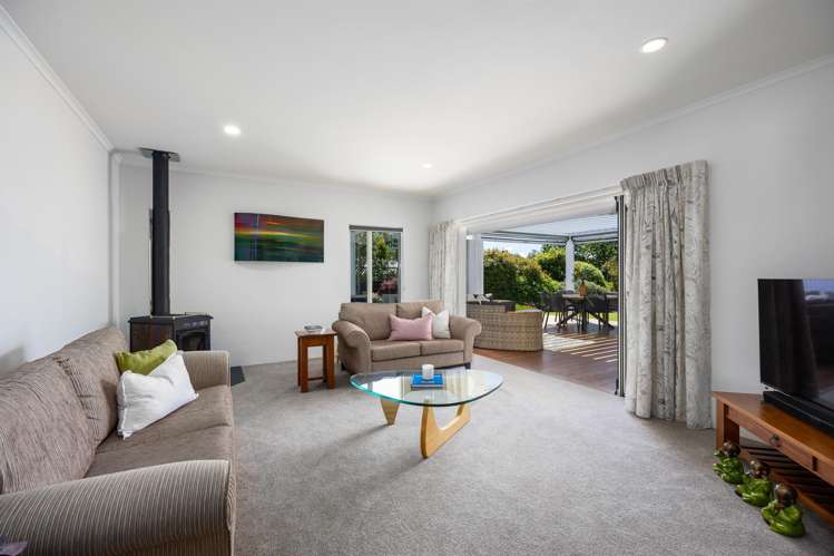 16 Ardilea Avenue Stoke_7