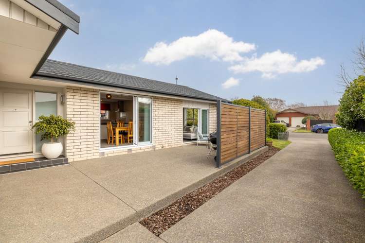 10 Karnak Crescent Russley_16