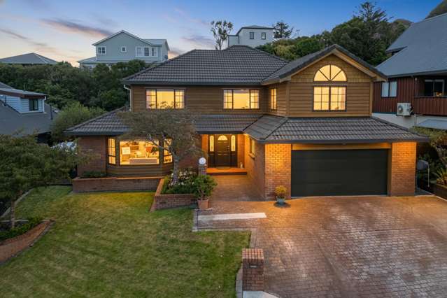 SPACIOUS FAMILY LIVING IN A PEACEFUL CUL-DE-SAC