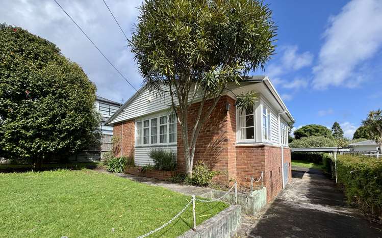 60 Te Kawa Road One Tree Hill_11