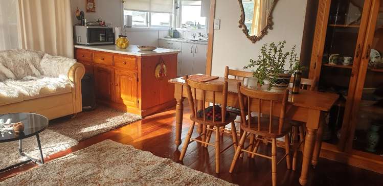 37 Victoria Street Patea_14