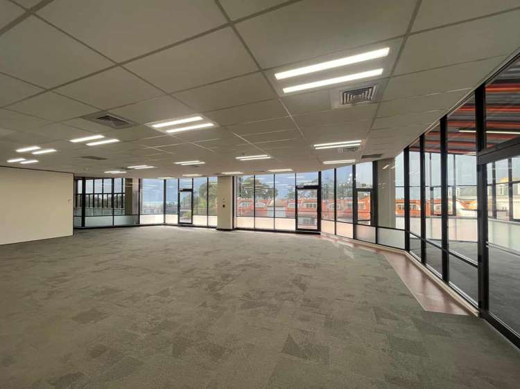 159 Hurstmere Road_0