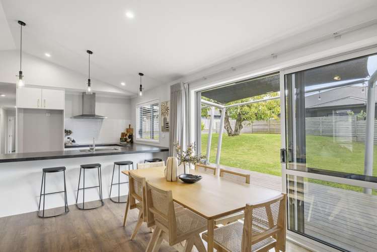 14 Gabriela Close Pyes Pa_7