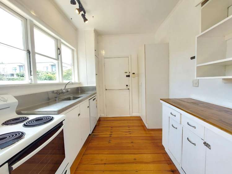 54 Mount Smart Road Onehunga_5