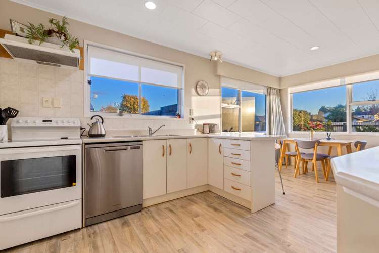 44 Sumner Street Glenholme_9