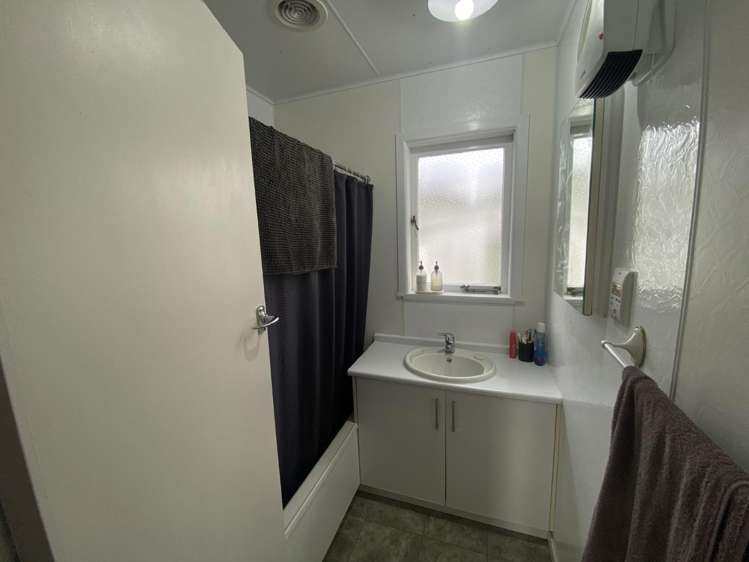 16 Coleridge Drive 1060_8