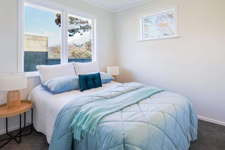 7 Karamea Grove Wainuiomata_11