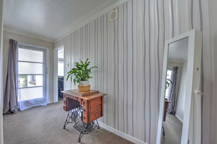 6 Main Street Mataura_8