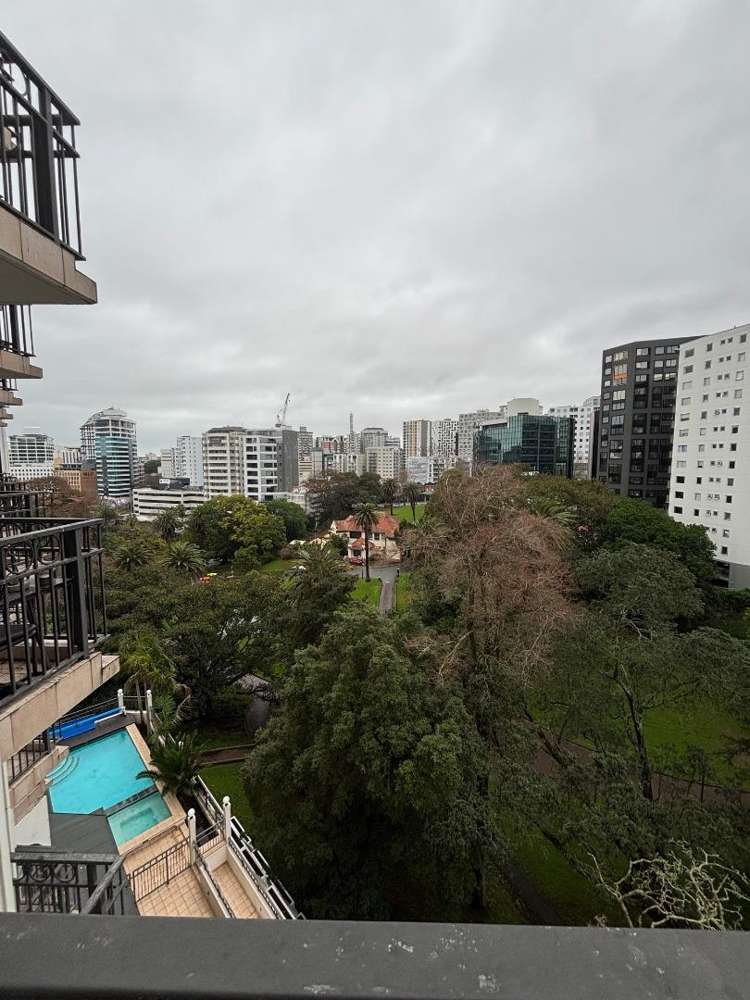 417/100 Greys Ave City Centre_9