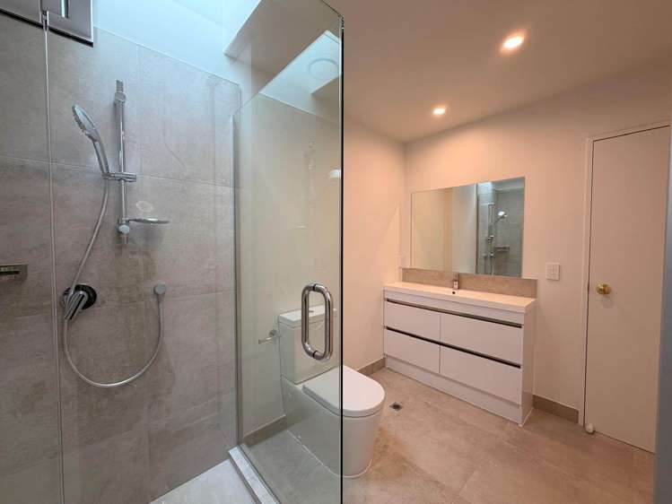 O/2 Alpers Avenue Epsom_6