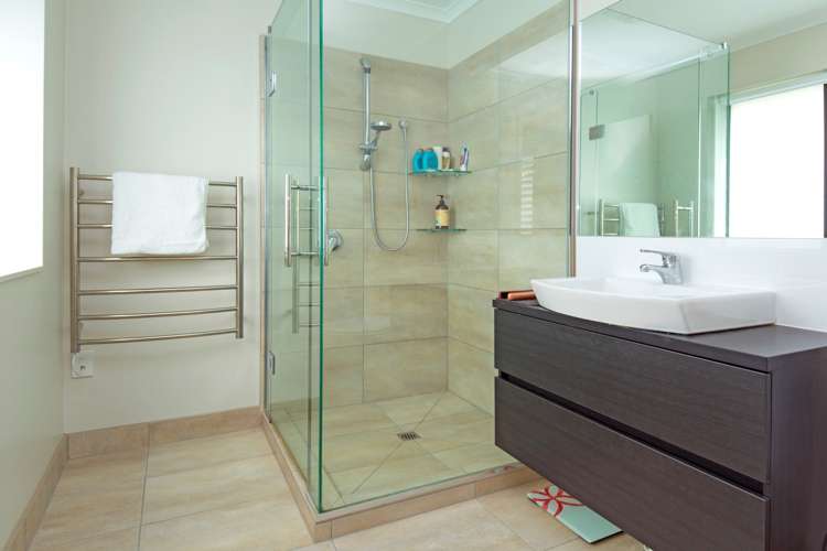 25 Buccaneer Court Gulf Harbour_21