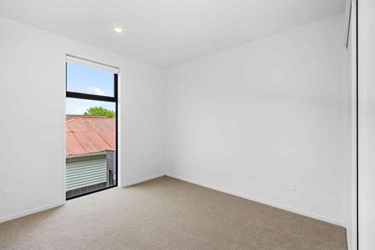 2/30 McLean Street Linwood_6