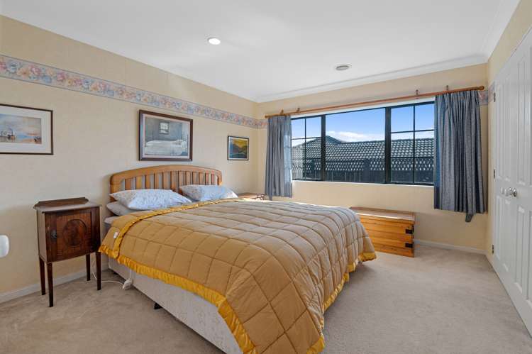 99 Basley Road Owhata_15