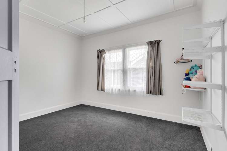 2 School Road Tiniroto_16