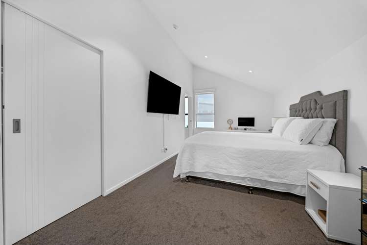 4 Manahau Lane Flat Bush_15
