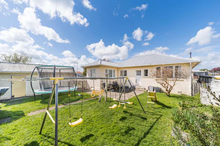 55 McGregor Street Milson_17