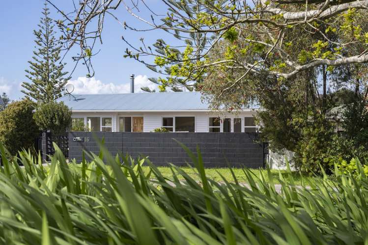 16 Glamorgan Drive Torbay_22